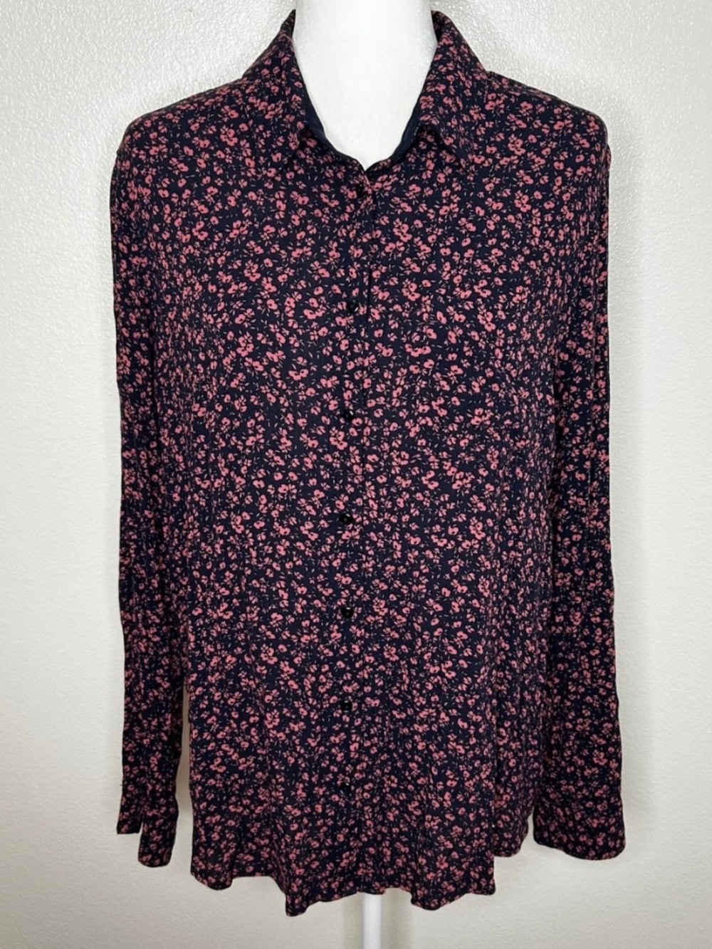 Market & Spruce For Stitch Fix Womens Navy &Pink Floral Button-Up Top Size L